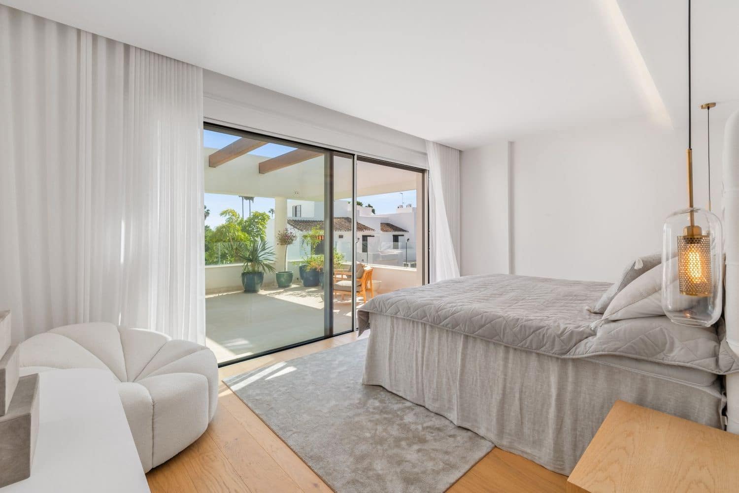 5 sovrum Villa till salu i San Pedro de Alcantara med pool garage - 2 695 000 € (Ref: 8205078)
