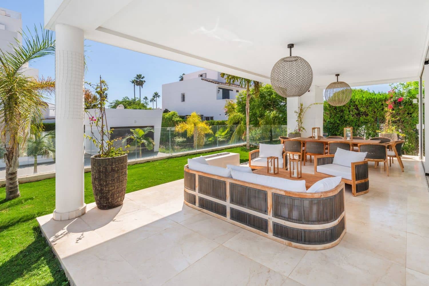 5 sovrum Villa till salu i San Pedro de Alcantara med pool garage - 2 695 000 € (Ref: 8205078)