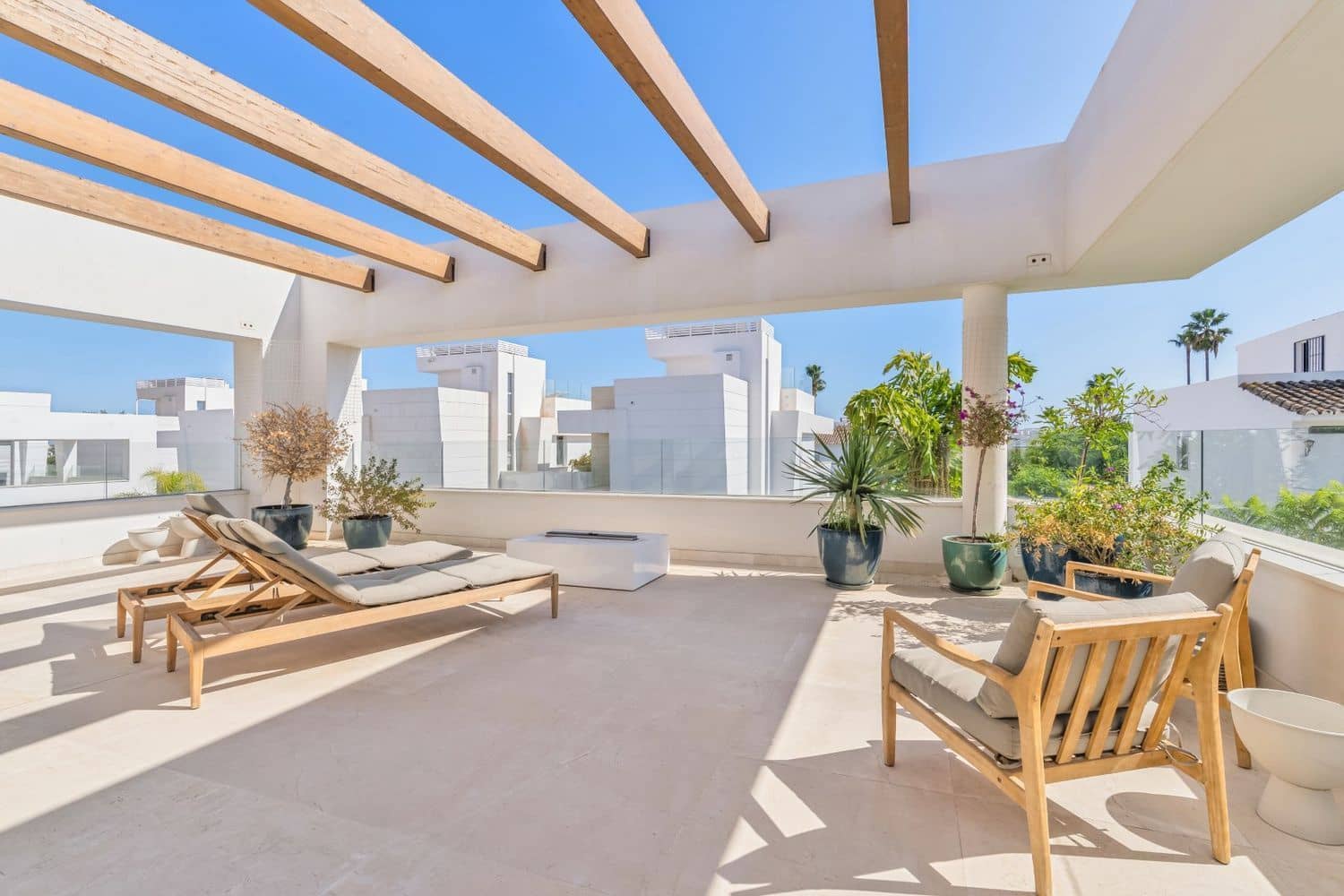 5 sovrum Villa till salu i San Pedro de Alcantara med pool garage - 2 695 000 € (Ref: 8205078)
