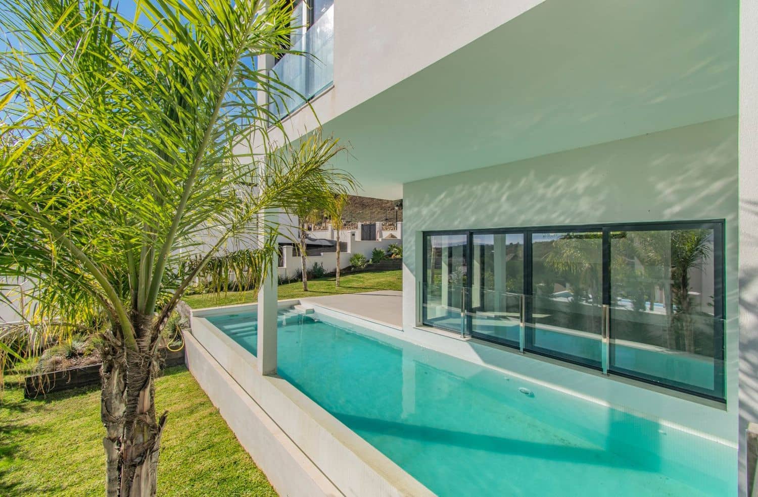 4 quarto Moradia para venda em Elviria com piscina garagem - 2 250 000 € (Ref: 8205091)