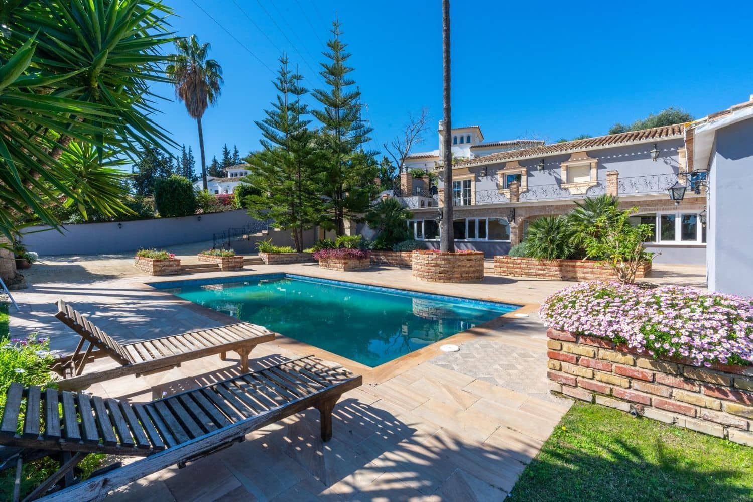 5 chambre Villa/Maison à vendre à La Quinta avec piscine garage - 1 900 000 € (Ref: 8205094)