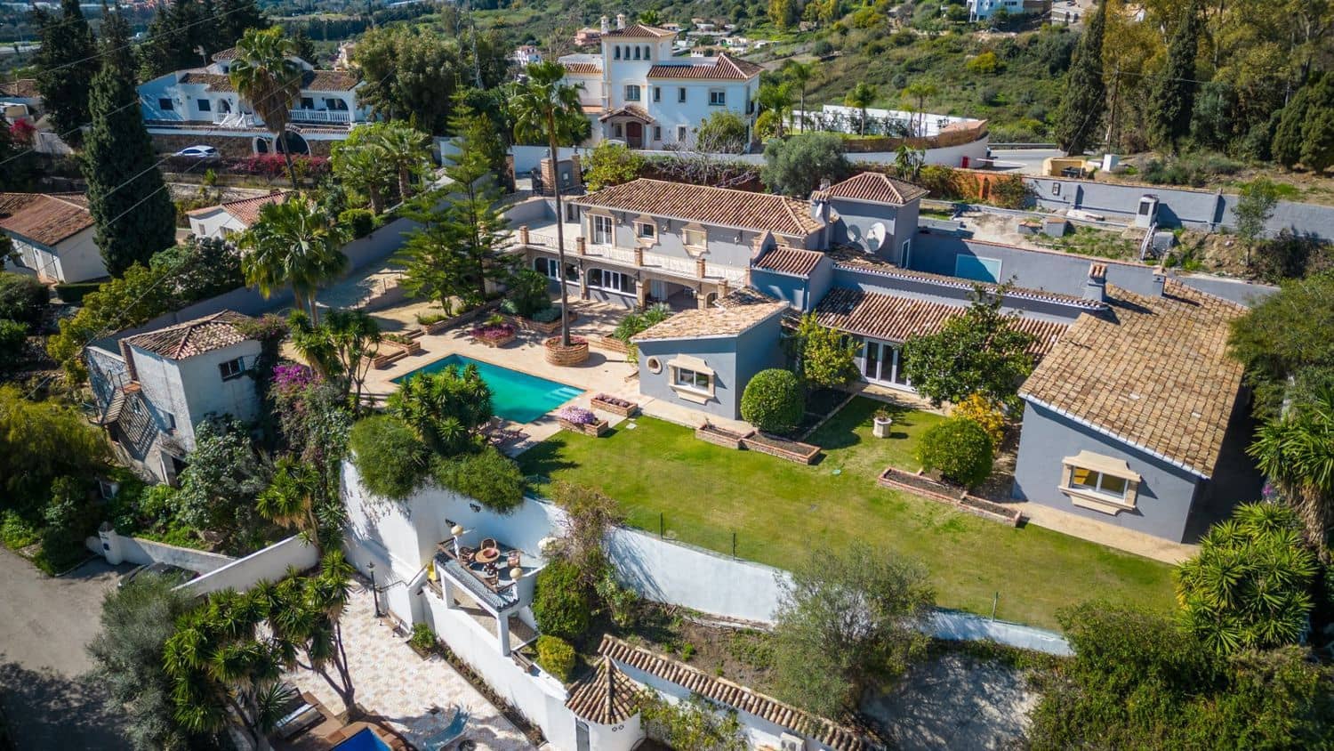 5 chambre Villa/Maison à vendre à La Quinta avec piscine garage - 1 900 000 € (Ref: 8205094)