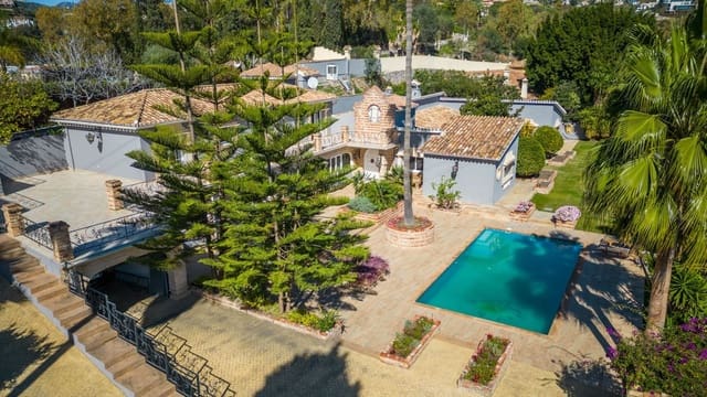 5 chambre Villa/Maison à vendre à La Quinta, Benahavís avec piscine garage - 1 900 000 € (Ref: 8205094)