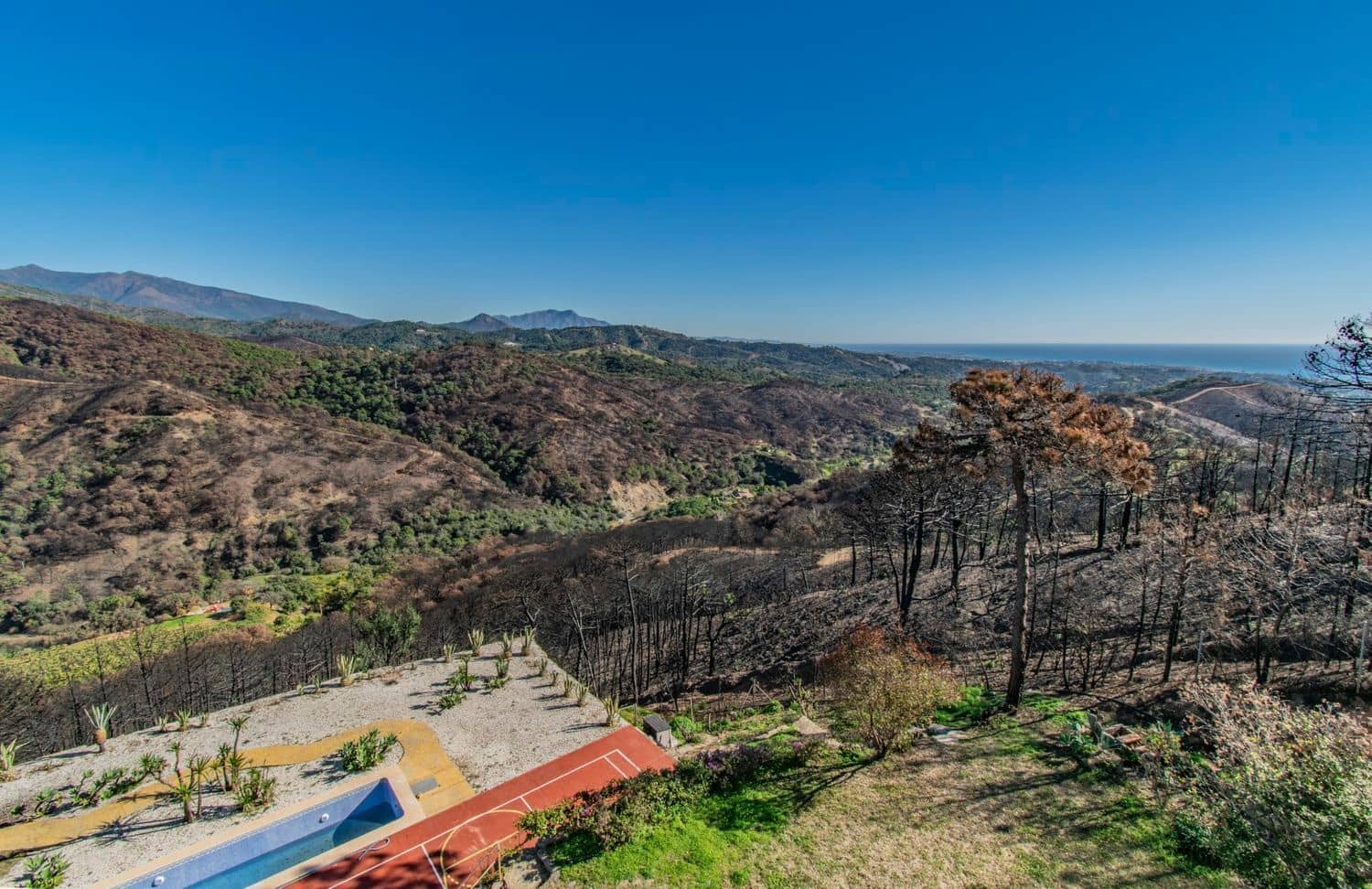 7 quarto Casa em Banda para venda em Estepona com piscina garagem - 2 300 000 € (Ref: 8247091)