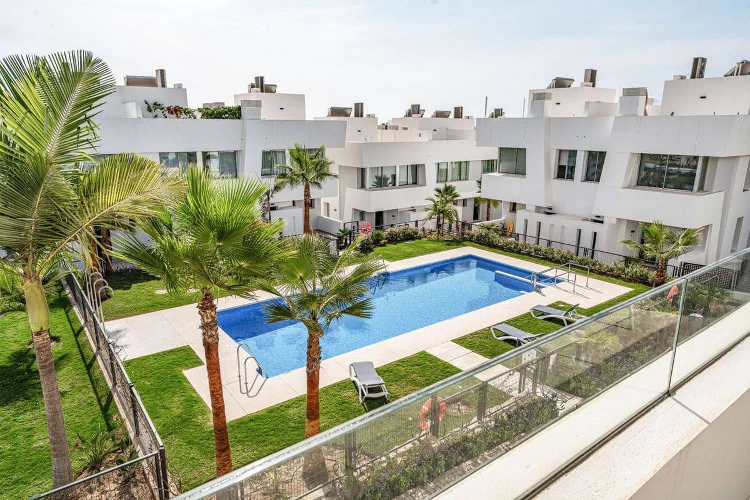 4 bedroom Townhouse for sale in Rio Real with pool garage - € 1,250,000 (Ref: 8307154)