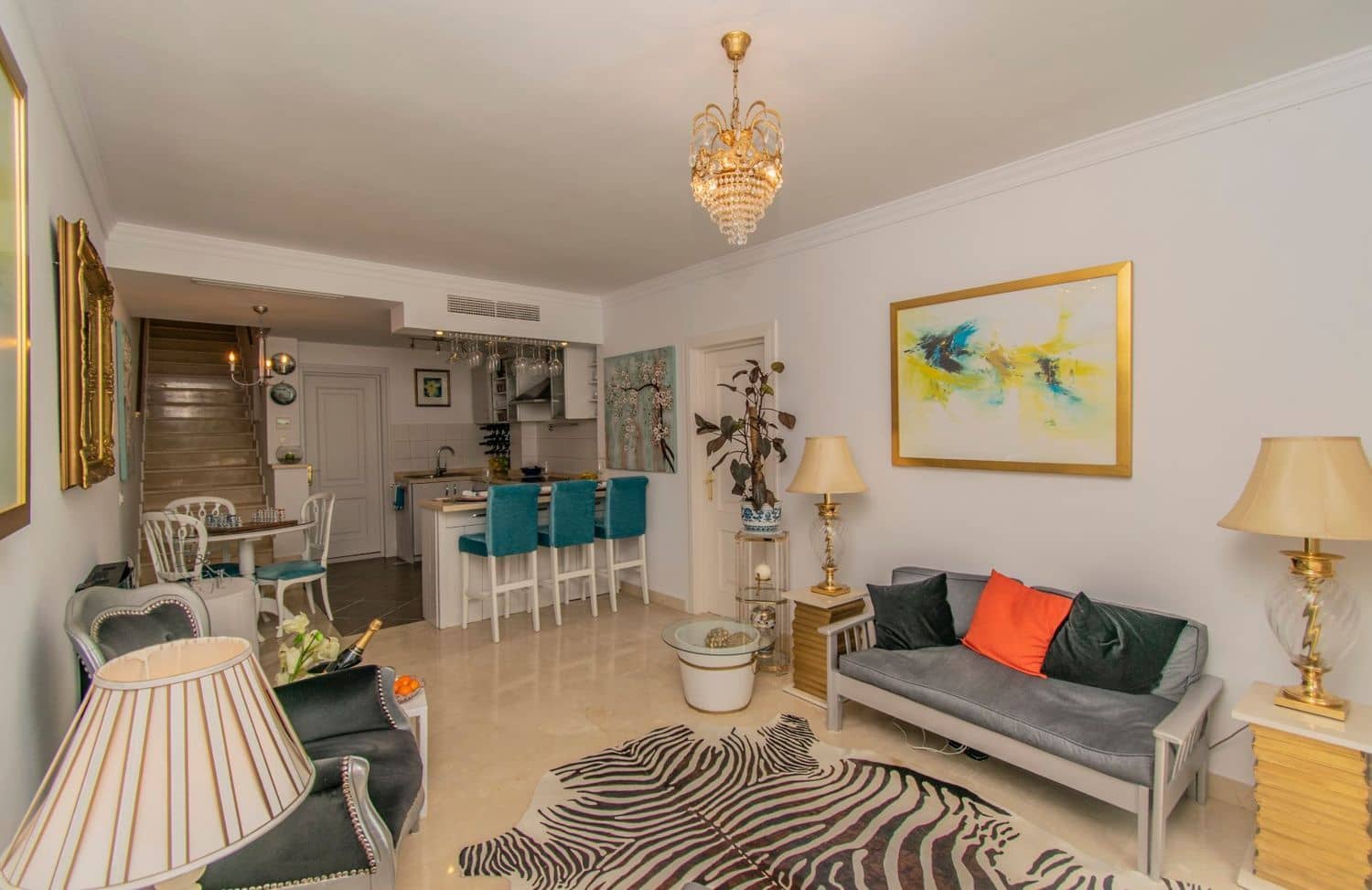 2 sypialnia Apartament na sprzedaż w Aloha Golf z basenem garażem - 585 000 € (Ref: 8318971)