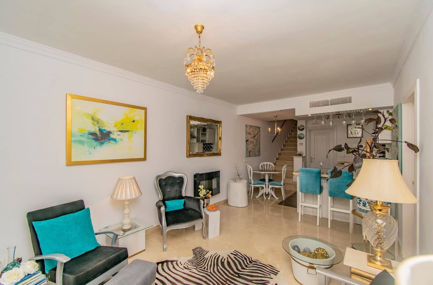2 sypialnia Apartament na sprzedaż w Aloha Golf z basenem garażem - 585 000 € (Ref: 8318971)