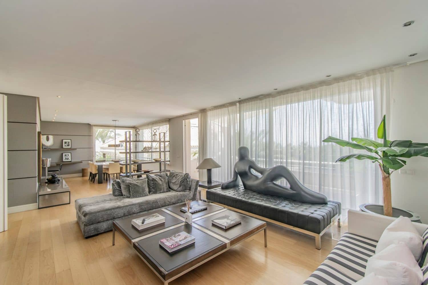 3 sypialnia Apartament na sprzedaż w Golden Mile z basenem garażem - 2 400 000 € (Ref: 8366813)