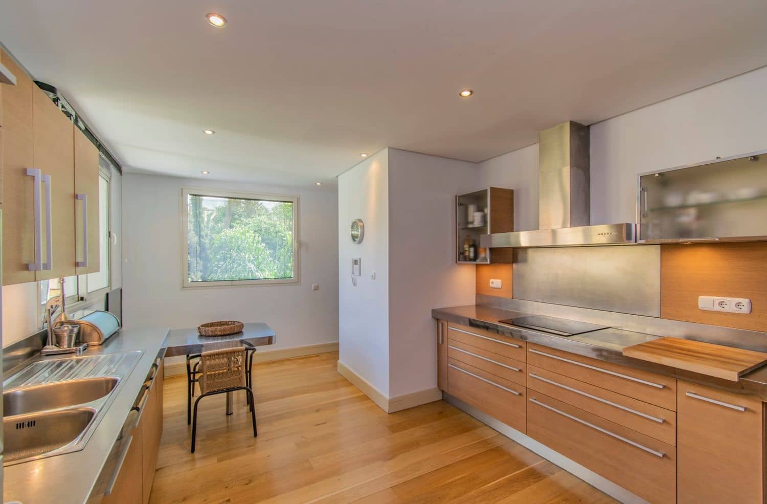 3 sypialnia Apartament na sprzedaż w Golden Mile z basenem garażem - 2 400 000 € (Ref: 8366813)