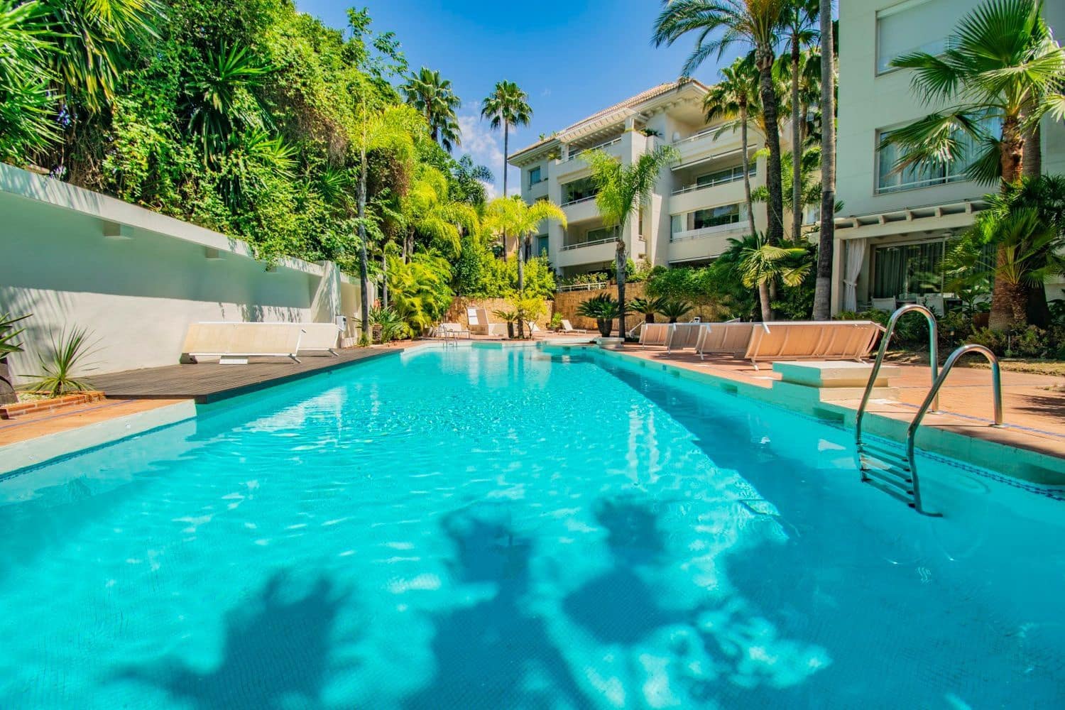 3 sypialnia Apartament na sprzedaż w Golden Mile z basenem garażem - 2 400 000 € (Ref: 8366813)