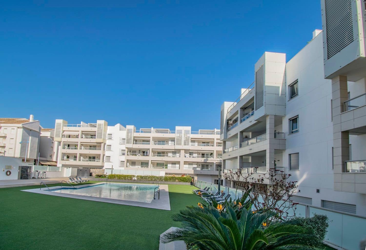 3 soveværelse Lejlighed til salg i San Pedro de Alcantara med swimmingpool garage - € 649.000 (Ref: 8399259)