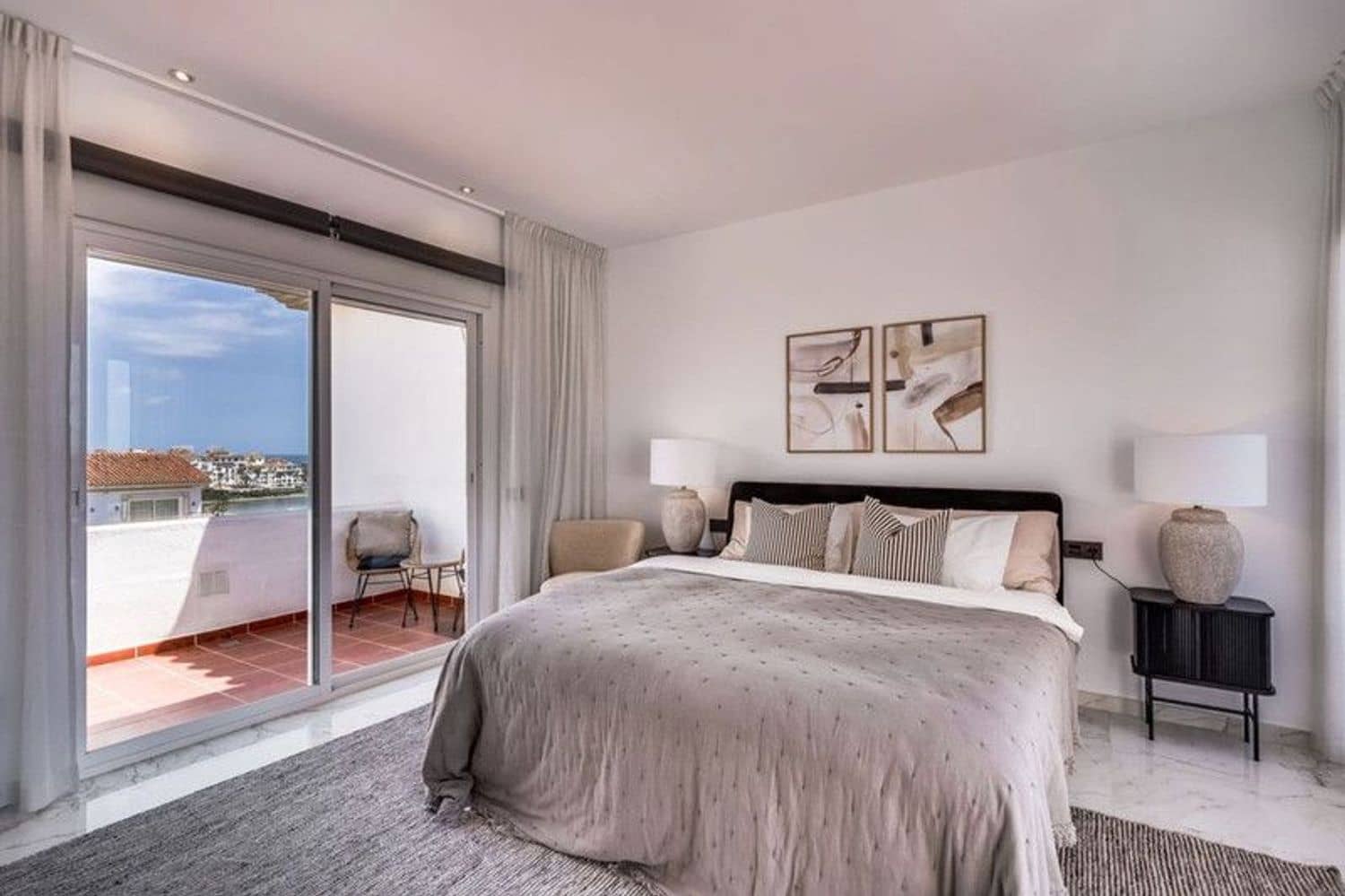 3 chambre Appartement à vendre à Puerto Banus avec piscine garage - 1 595 000 € (Ref: 8615872)