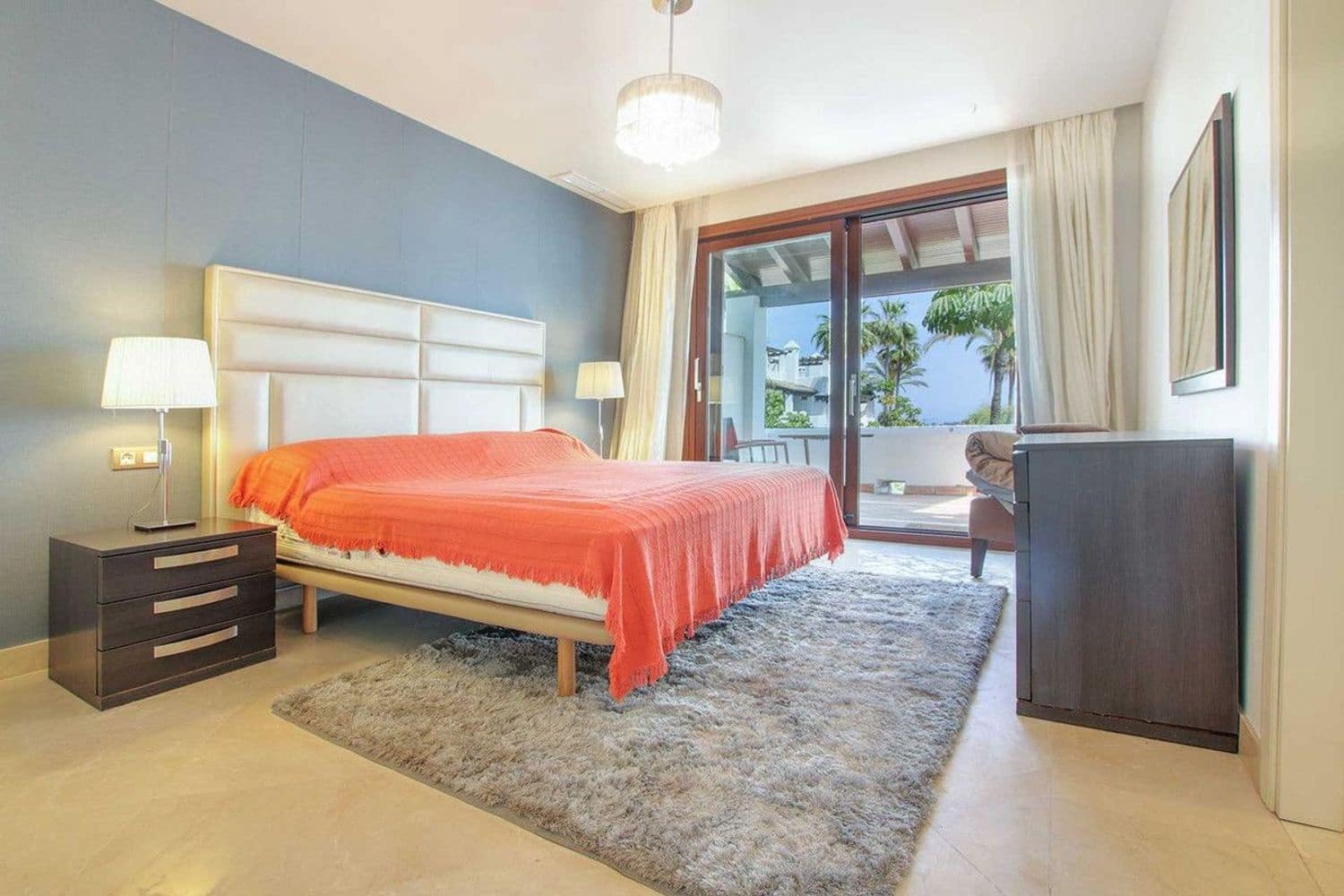 3 sovrum Hus till salu i Benahavis med pool garage - 745 000 € (Ref: 8615894)