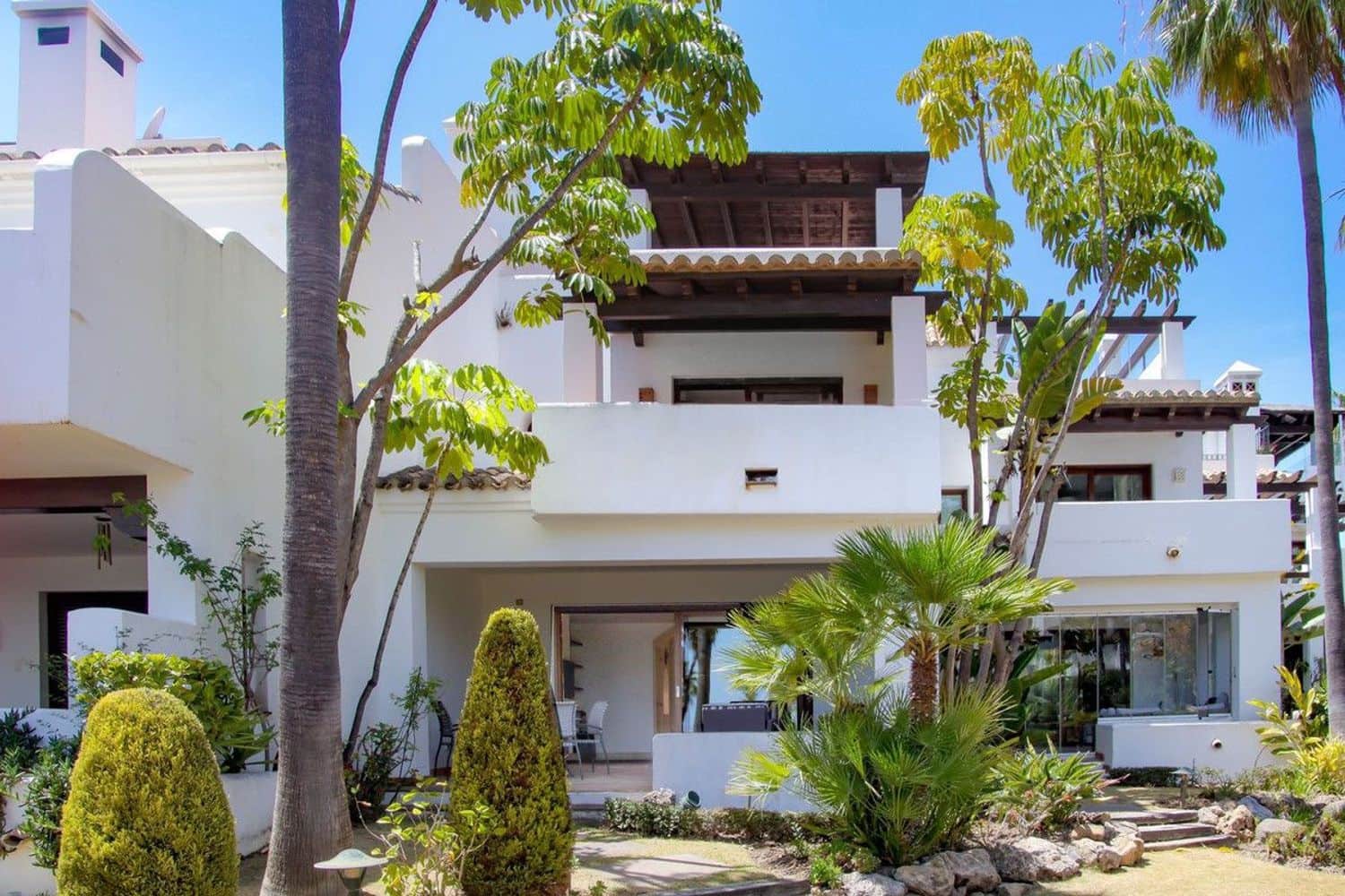 3 sovrum Hus till salu i Benahavis med pool garage - 745 000 € (Ref: 8615894)