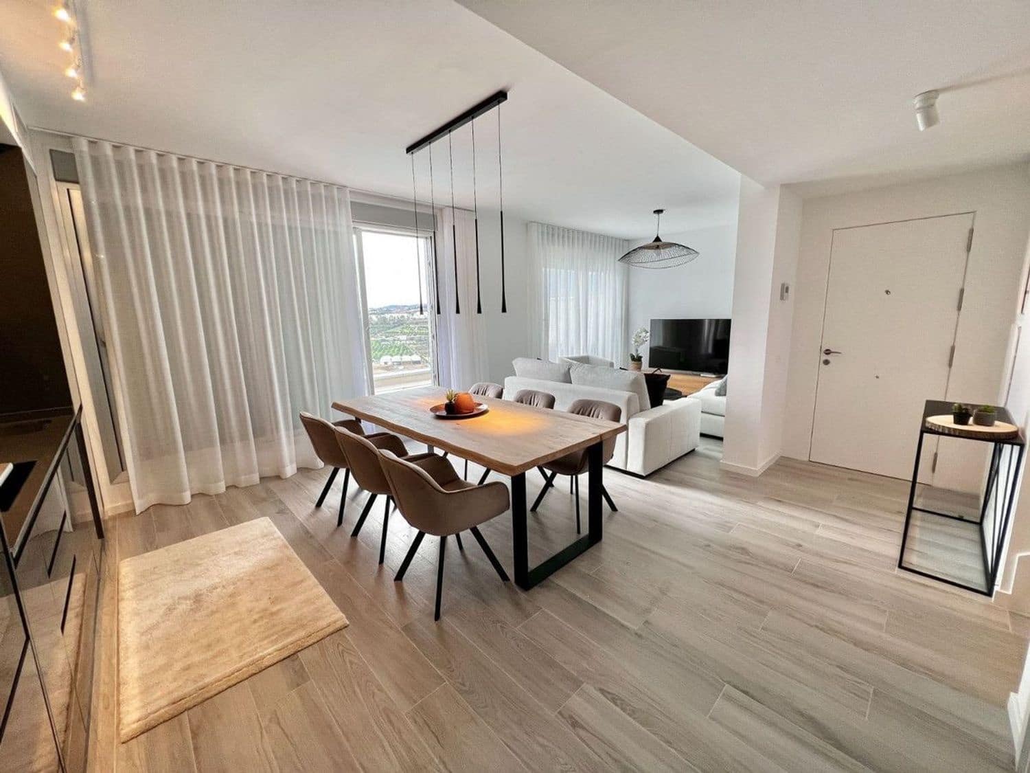 3 Zimmer Apartment zu verkaufen in New Golden Mile mit Pool Garage - 635.000 € (Ref: 8615897)