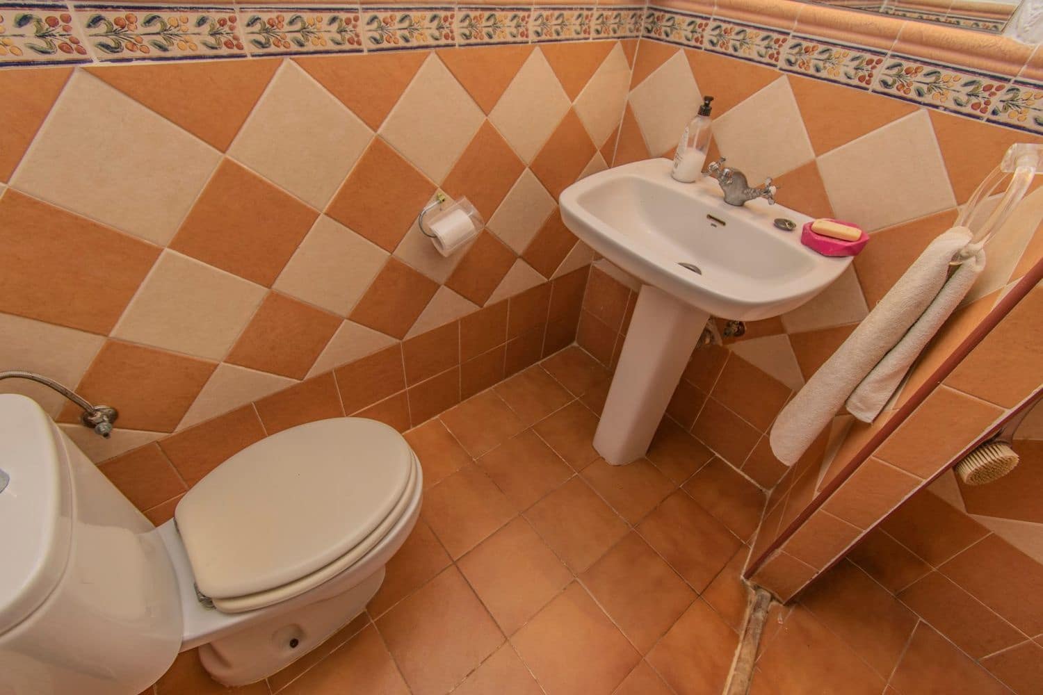 5 sypialnia Willa na sprzedaż w Marbella z basenem garażem - 2 300 000 € (Ref: 8615927)