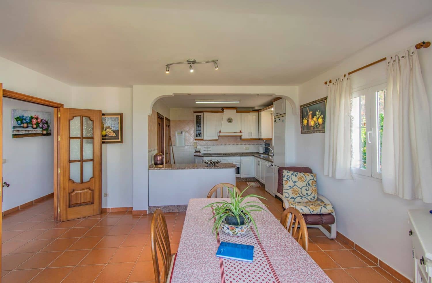 5 sypialnia Willa na sprzedaż w Marbella z basenem garażem - 2 300 000 € (Ref: 8615927)
