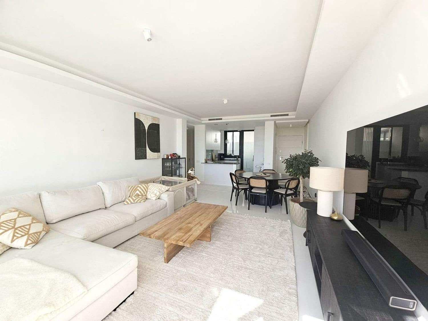 2 slaapkamer Appartement te koop in New Golden Mile met zwembad garage - € 799.000 (Ref: 8645856)