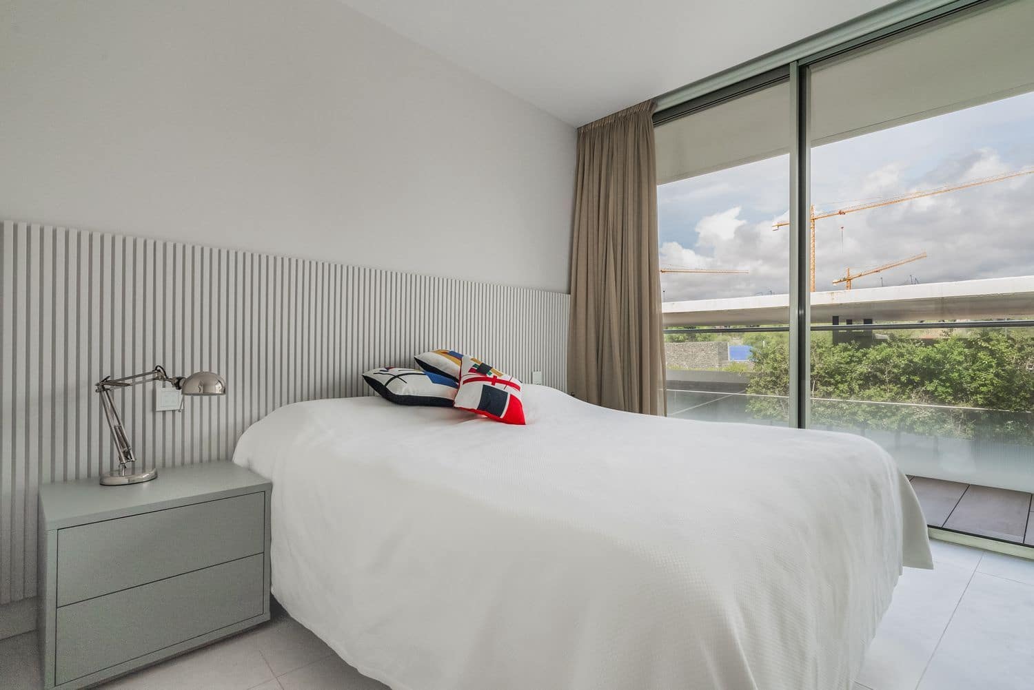 2 soveværelse Lejlighed til salg i Estepona med swimmingpool garage - € 948.000 (Ref: 8716103)