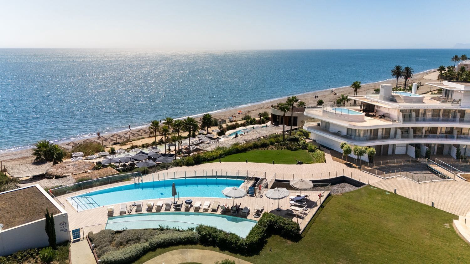2 soveværelse Lejlighed til salg i Estepona med swimmingpool garage - € 948.000 (Ref: 8716103)