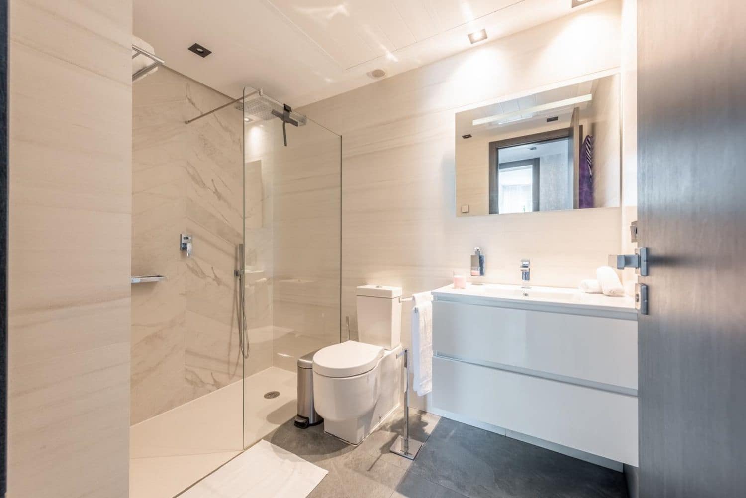 3 quarto Apartamento para venda em La Quinta com piscina garagem - 1 495 000 € (Ref: 8779330)