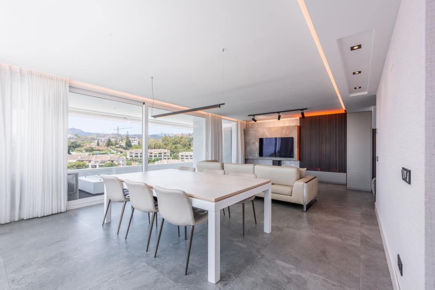 3 quarto Apartamento para venda em La Quinta com piscina garagem - 1 495 000 € (Ref: 8779330)
