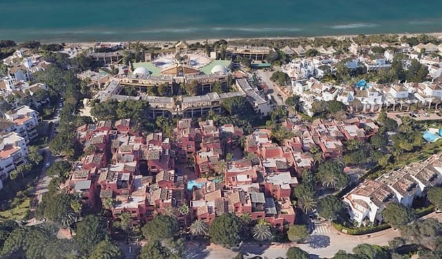 3 soveværelse Lejlighed til salg i Romana Playa, Marbella med swimmingpool garage - € 475.000 (Ref: 8795621)