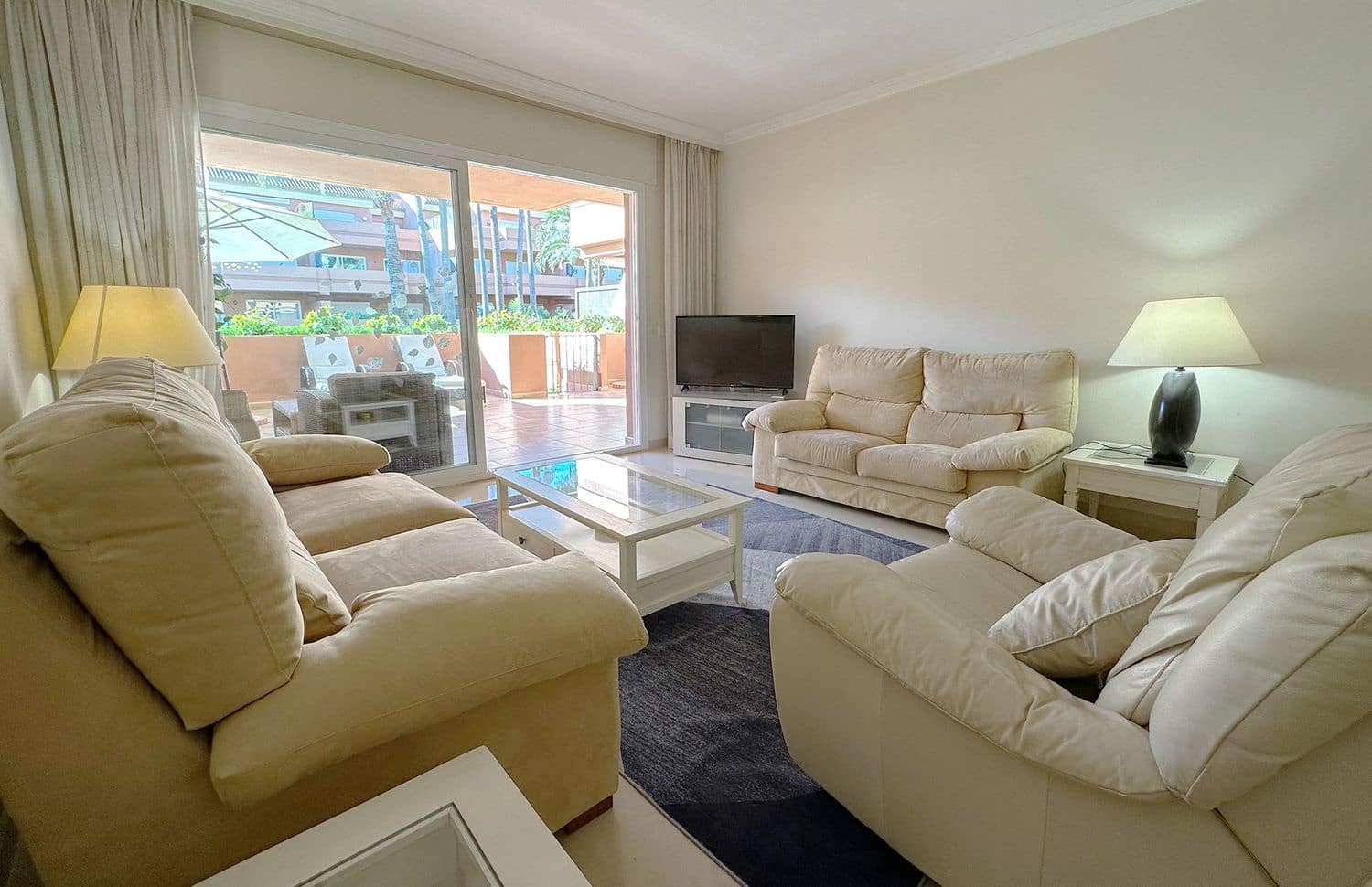 2 chambre Appartement à vendre à Puerto Banus avec piscine garage - 850 000 € (Ref: 8813597)