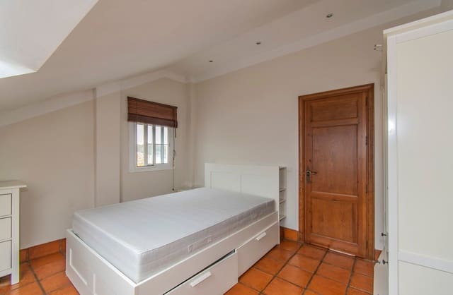 4 sovrum Hus till salu i San Pedro de Alcántara Pueblo, Marbella med pool garage - 949 000 € (Ref: 8828471)