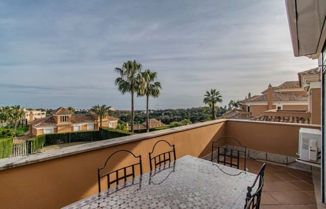 3 quarto Casa em Banda para venda em Santa Clara, Marbella com piscina garagem - 1 495 000 € (Ref: 8844206)