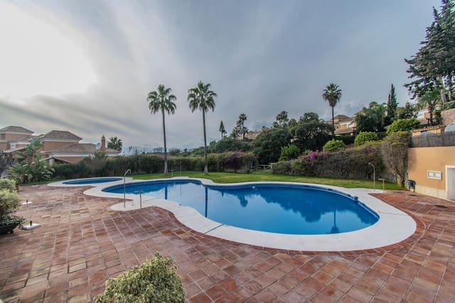 3 quarto Casa em Banda para venda em Santa Clara, Marbella com piscina garagem - 1 495 000 € (Ref: 8844206)