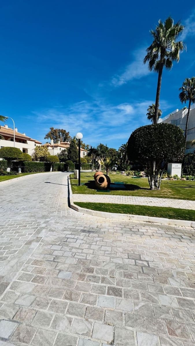 3 sovrum Lägenhet till salu i Puerto Banus med pool garage - 2 200 000 € (Ref: 8889146)