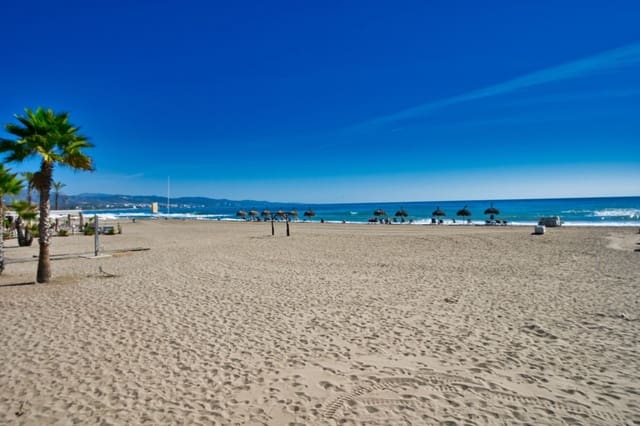 3 chambre Appartement à vendre à Puerto Banus, Marbella avec piscine garage - 2 200 000 € (Ref: 8889146)