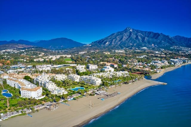 3 chambre Appartement à vendre à Puerto Banus, Marbella avec piscine garage - 2 200 000 € (Ref: 8889146)