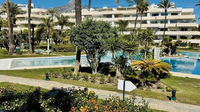 3 chambre Appartement à vendre à Puerto Banus, Marbella avec piscine garage - 2 200 000 € (Ref: 8889146)