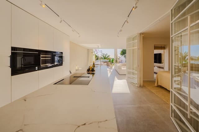 3 chambre Appartement à vendre à Los Naranjos, Marbella avec piscine garage - 1 195 000 € (Ref: 8903378)