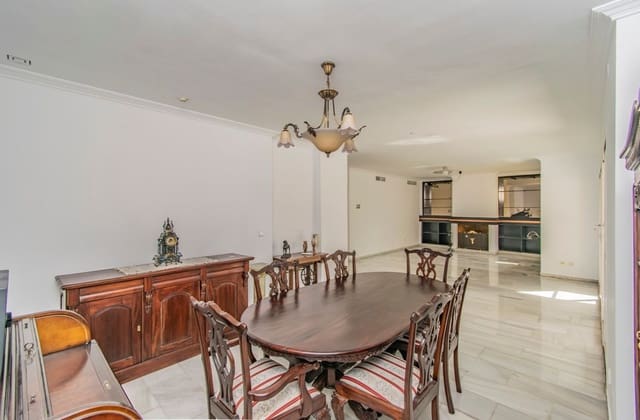 4 camera da letto Appartamento in vendita in Ricardo Soriano, Marbella con garage - 779.000 € (Rif: 8912590)