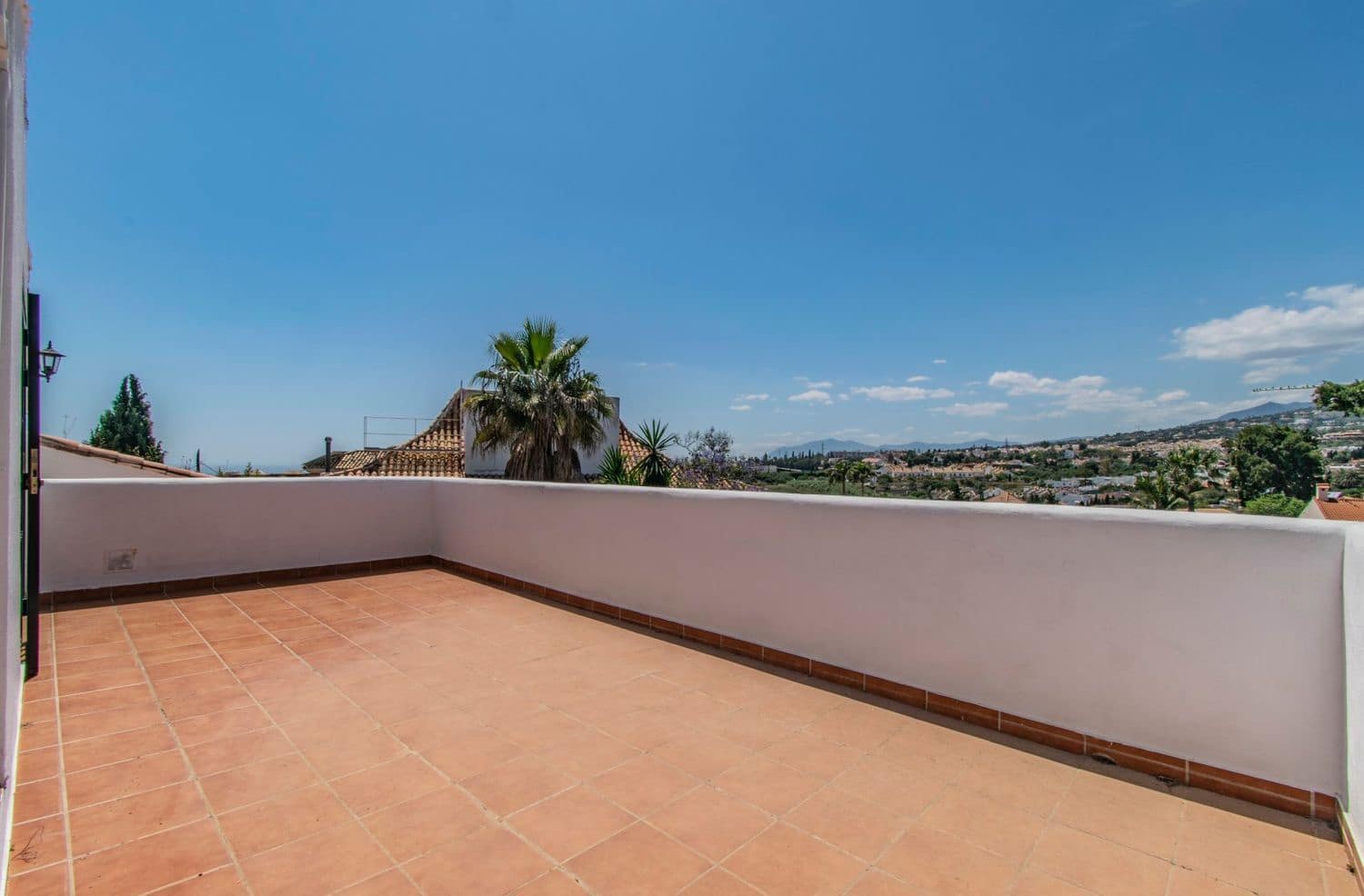 Chalet de 4 habitaciones en Marbella en venta con piscina garaje - 965.000 € (Ref: 8980114)