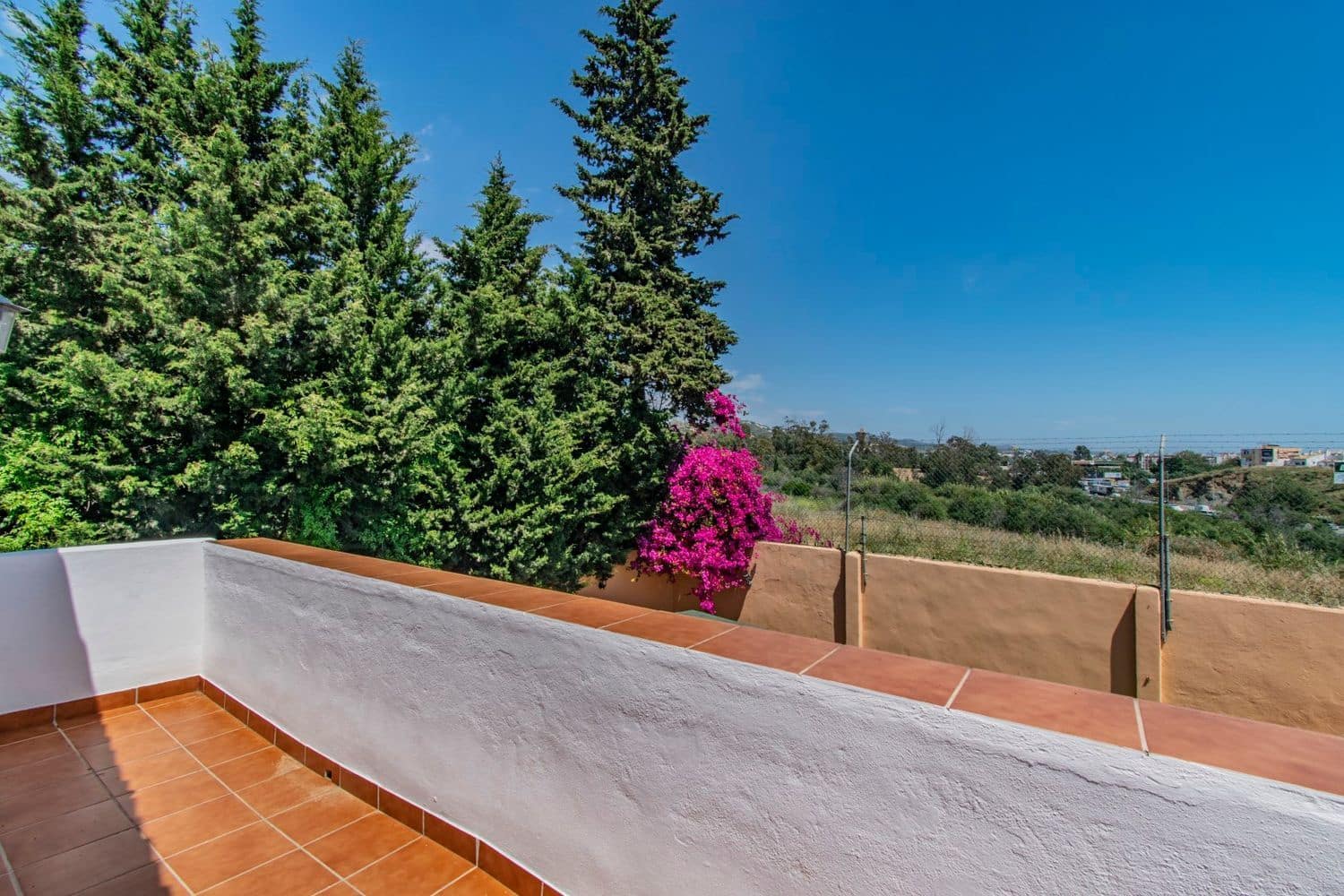 Chalet de 4 habitaciones en Marbella en venta con piscina garaje - 965.000 € (Ref: 8980114)