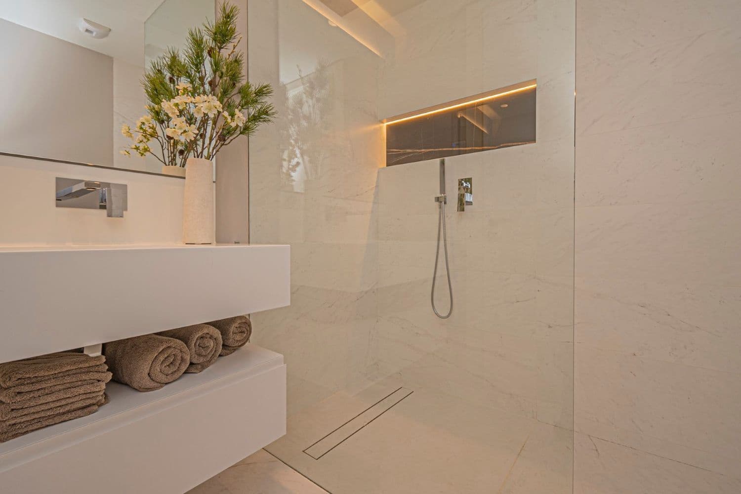 2 chambre Appartement à vendre à Ojen avec piscine garage - 850 000 € (Ref: 9008463)