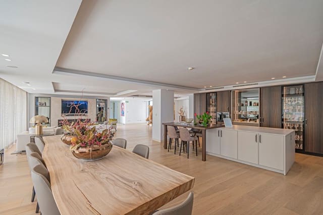 2 chambre Appartement à vendre à Ojen avec piscine garage - 850 000 € (Ref: 9008463)