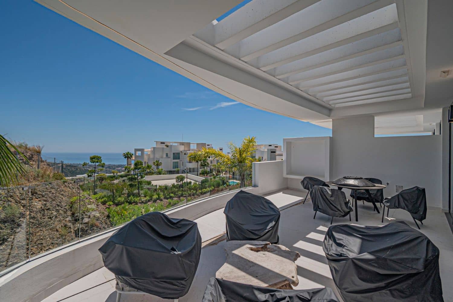 2 chambre Appartement à vendre à Ojen avec piscine garage - 850 000 € (Ref: 9008463)