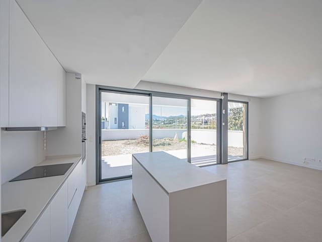 4 quarto Casa em Banda para venda em Nueva Atalaya, Estepona com piscina garagem - 1 065 000 € (Ref: 9797536)