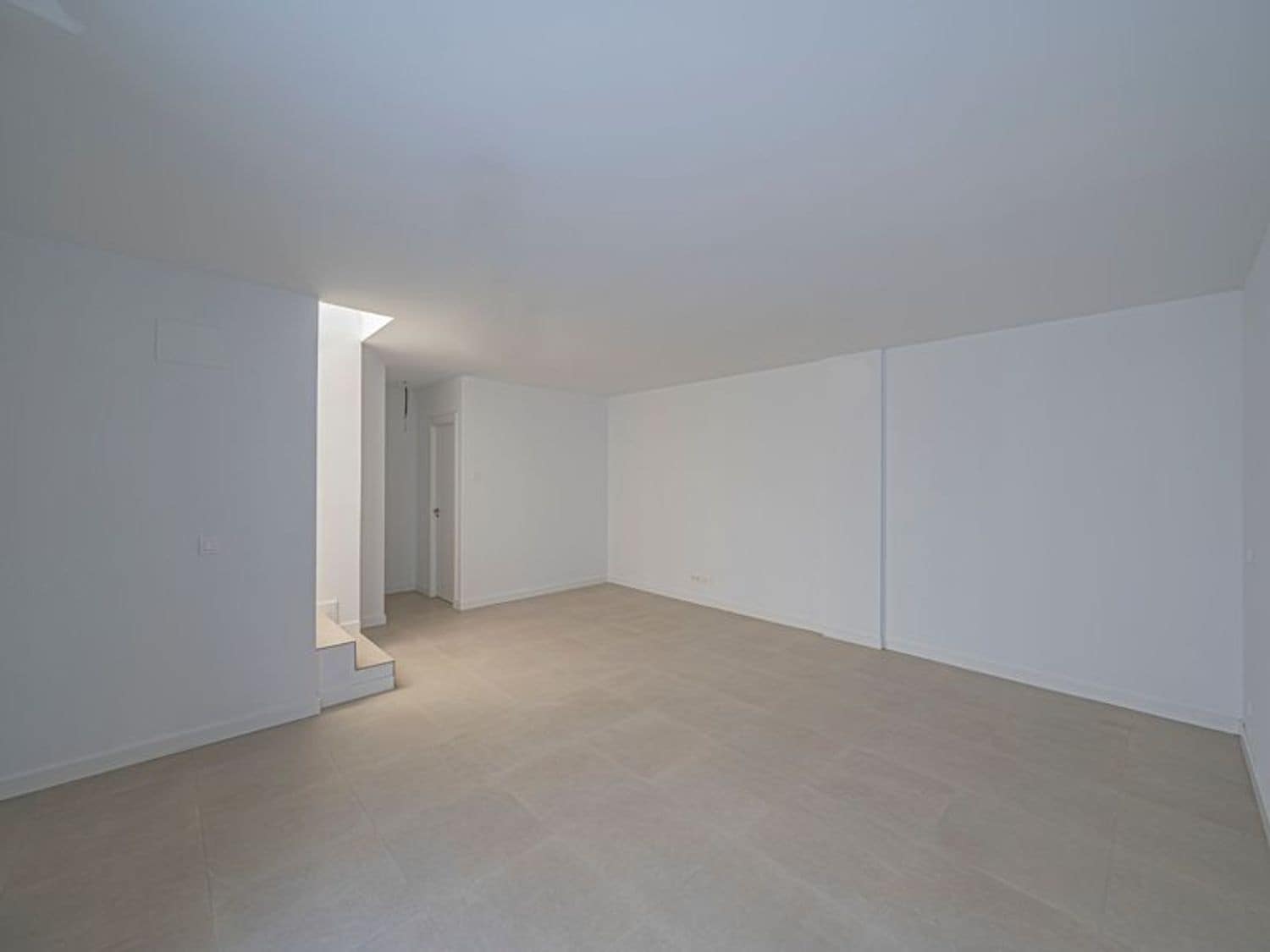 4 quarto Casa em Banda para venda em New Golden Mile com piscina garagem - 1 065 000 € (Ref: 9797536)