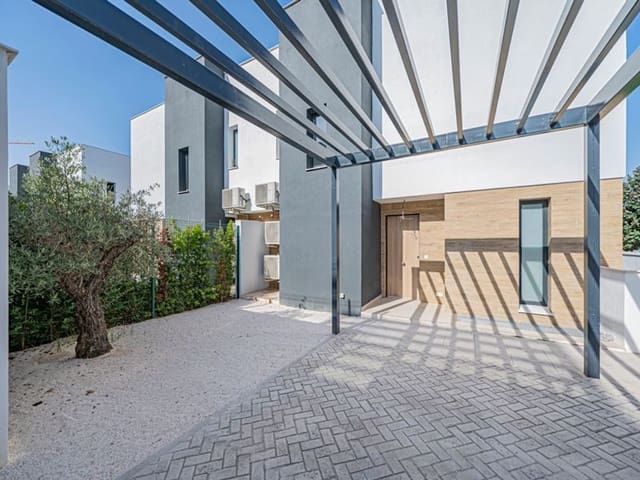 4 slaapkamer Huis te koop in El Paraiso, Estepona met zwembad garage - € 960.000 (Ref: 9797536)