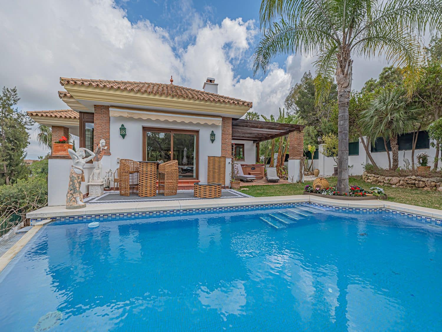 4 soveværelse Villa til salg i Mijas med swimmingpool garage - € 1.899.500 (Ref: 9797537)