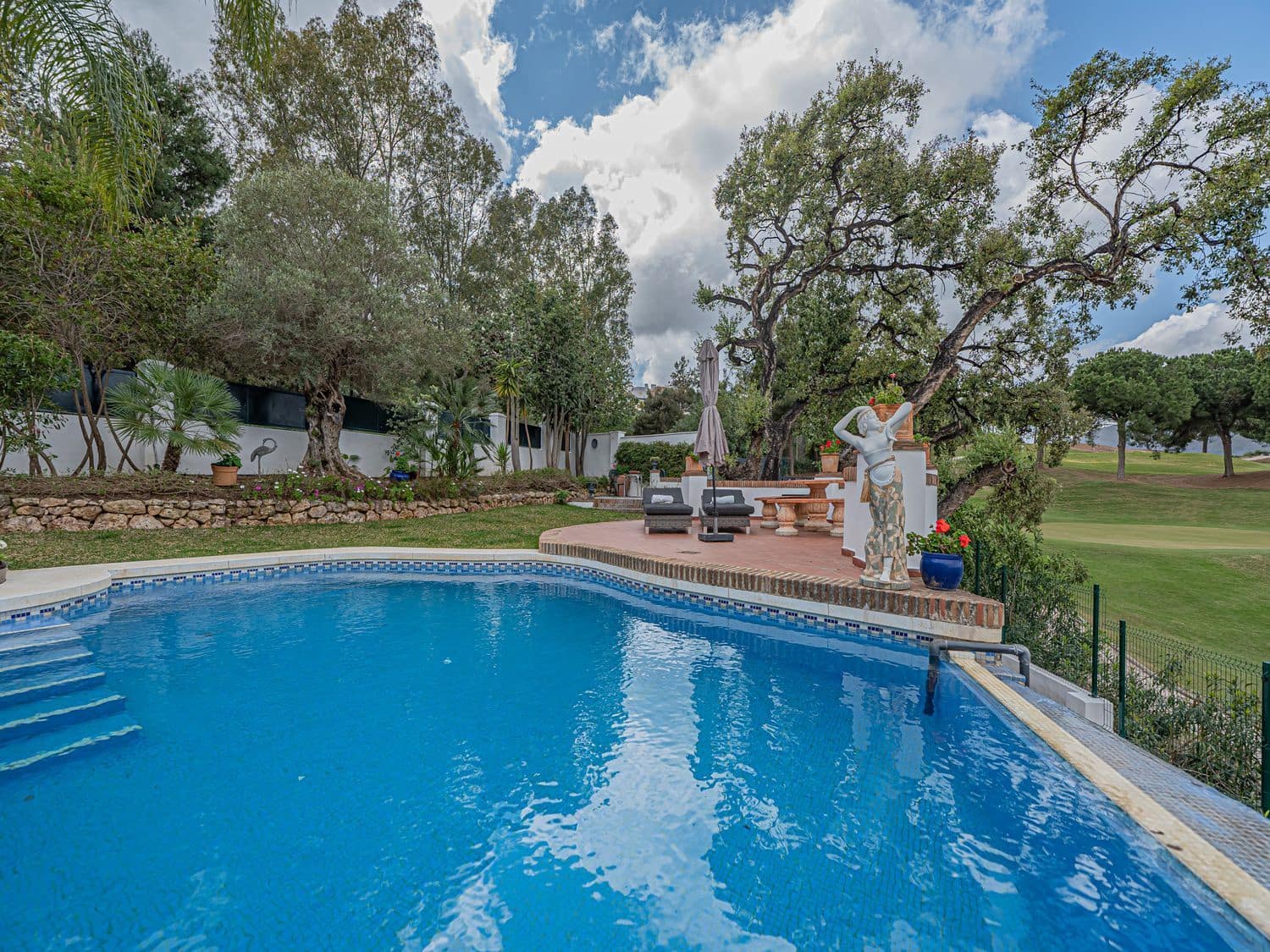 4 soveværelse Villa til salg i Mijas med swimmingpool garage - € 1.899.500 (Ref: 9797537)