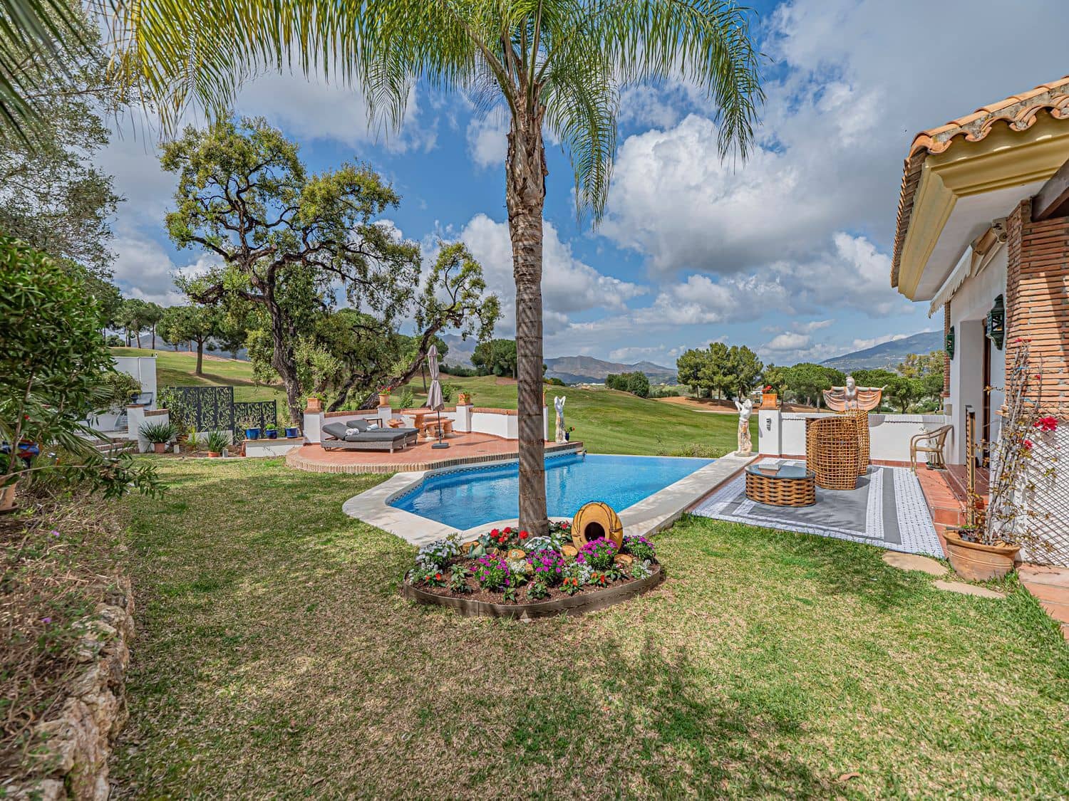 4 soveværelse Villa til salg i Mijas med swimmingpool garage - € 1.899.500 (Ref: 9797537)