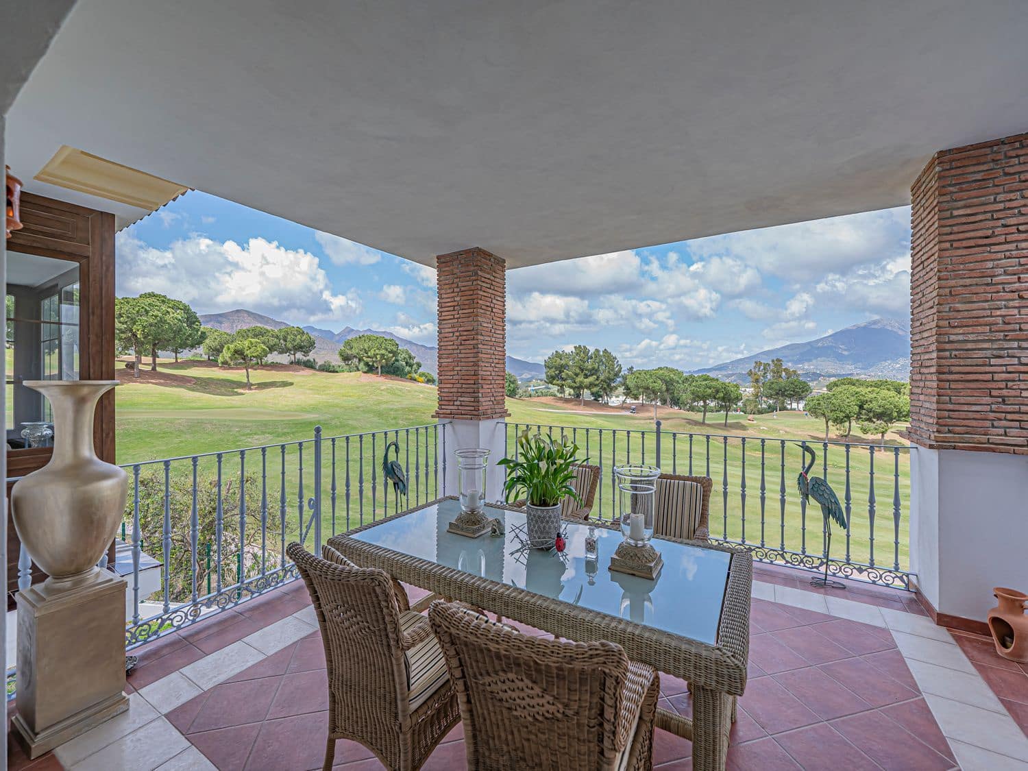 4 soveværelse Villa til salg i Mijas med swimmingpool garage - € 1.899.500 (Ref: 9797537)
