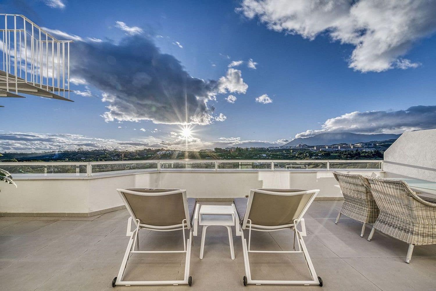 3 Zimmer Apartment zu verkaufen in New Golden Mile mit Pool Garage - 485.000 € (Ref: 9797539)